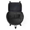 Signature Flap aus ECONYL®-Nylon Rucksack Signature Flap aus ECONYL®-Nylon Rucksack