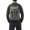 Signature Flap aus ECONYL®-Nylon Rucksack Signature Flap aus ECONYL®-Nylon Rucksack