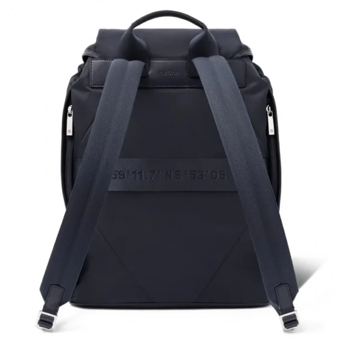 Signature Flap aus ECONYL®-Nylon Rucksack Signature Flap aus ECONYL®-Nylon Rucksack