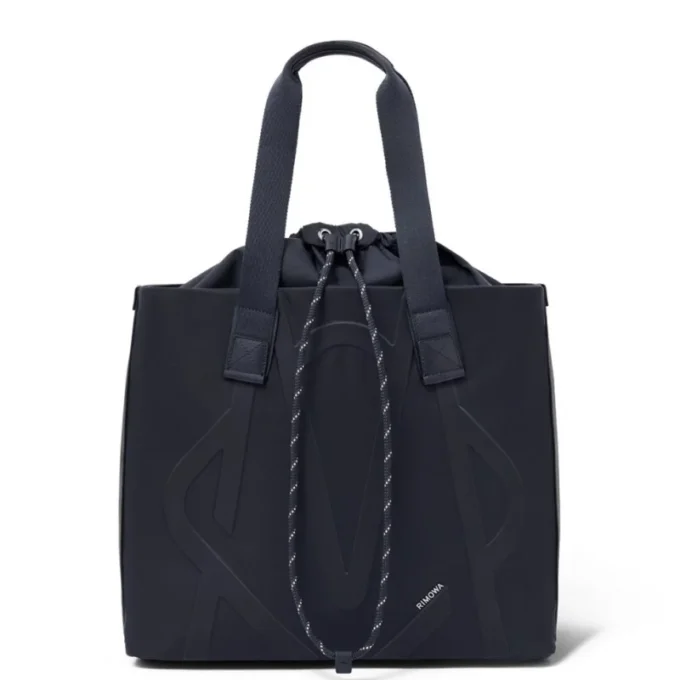 Signature Sliding aus ECONYL®-Nylon TrageBags Signature Sliding aus ECONYL®-Nylon TrageBags